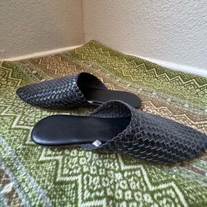 Elegant Black Woven Women's Mules